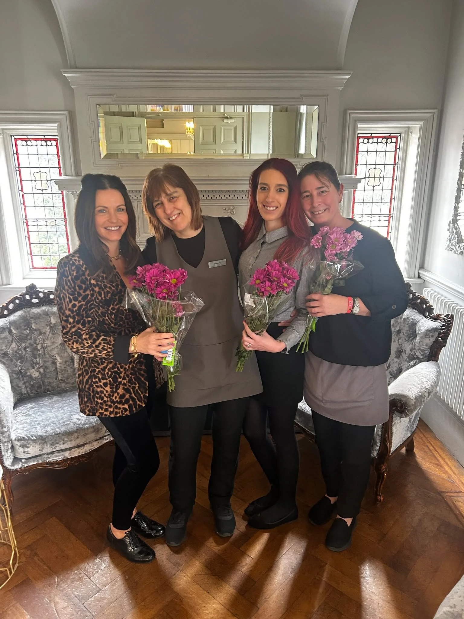 Happy Mother's Day! 🌸

💐 Bouquets of course for our lovely mums working hard today.