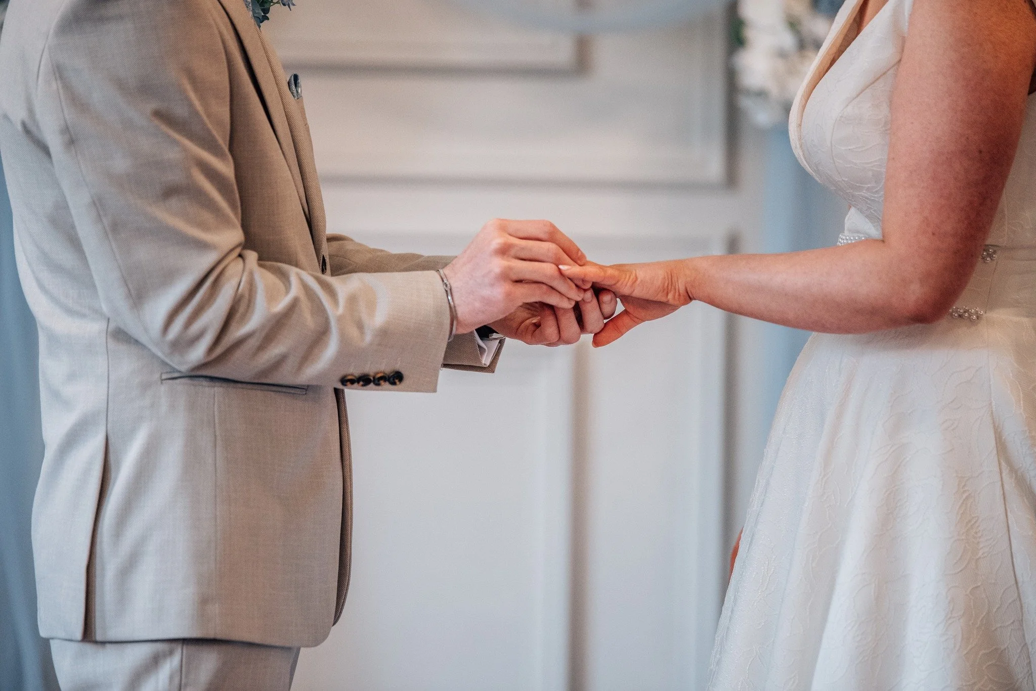 The Big Moment 💍👰🏼

When all the smiles, tears and laughter roll into one. The perfect mix of nerves and excitement. 🥰

@smarshall.photo