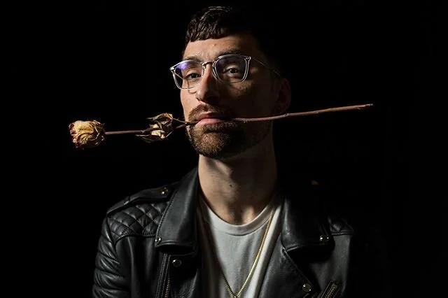 Got some headshots back for iTunes today. True story: I buy flowers for my house every Saturday. Helps keep good energy in my home. This picture describes me pretty well. .
Huge thanks to @logangunz and @robloblah for killing some headshots for me la