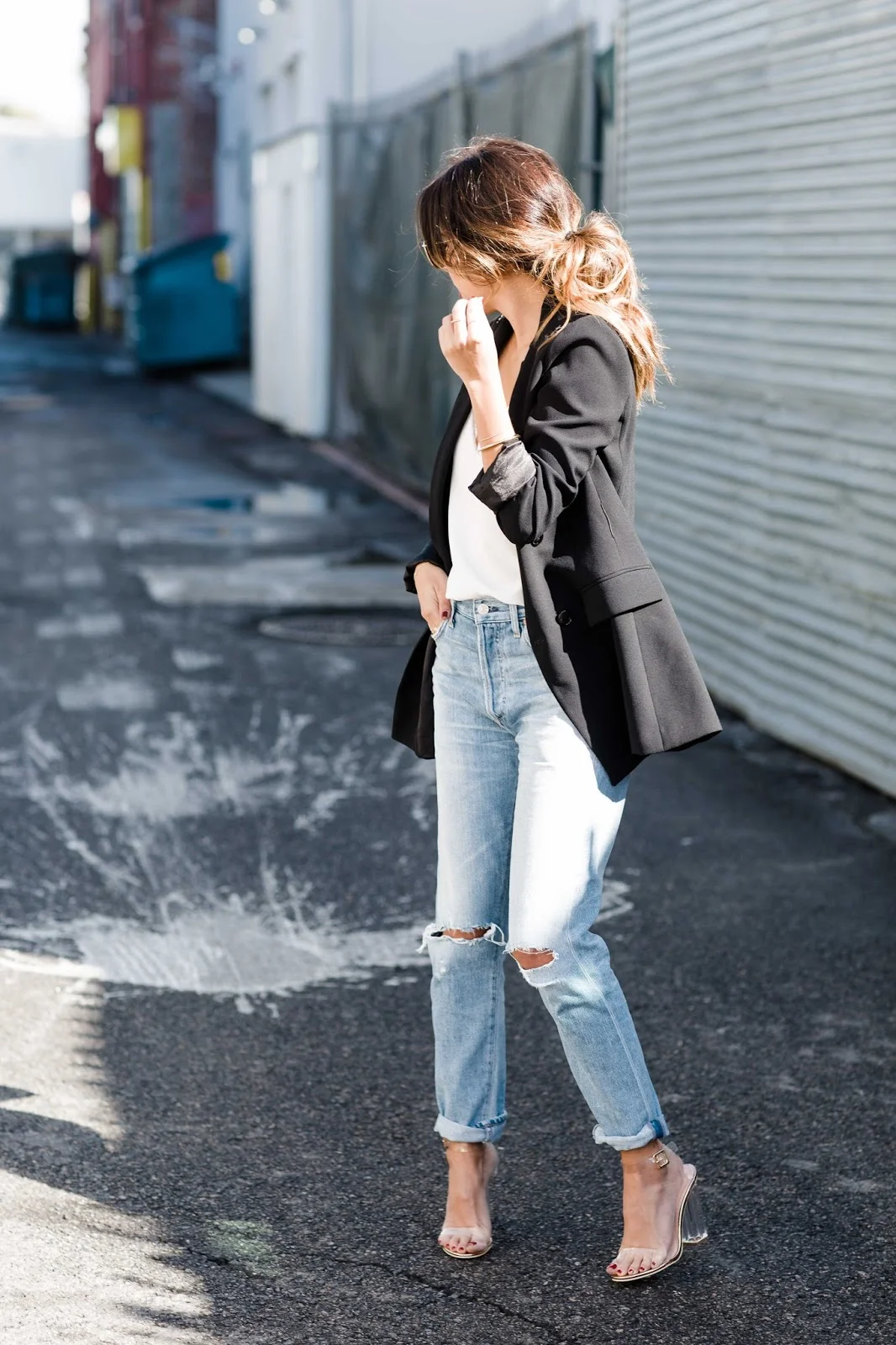boyfriend jeans and blazer outfits