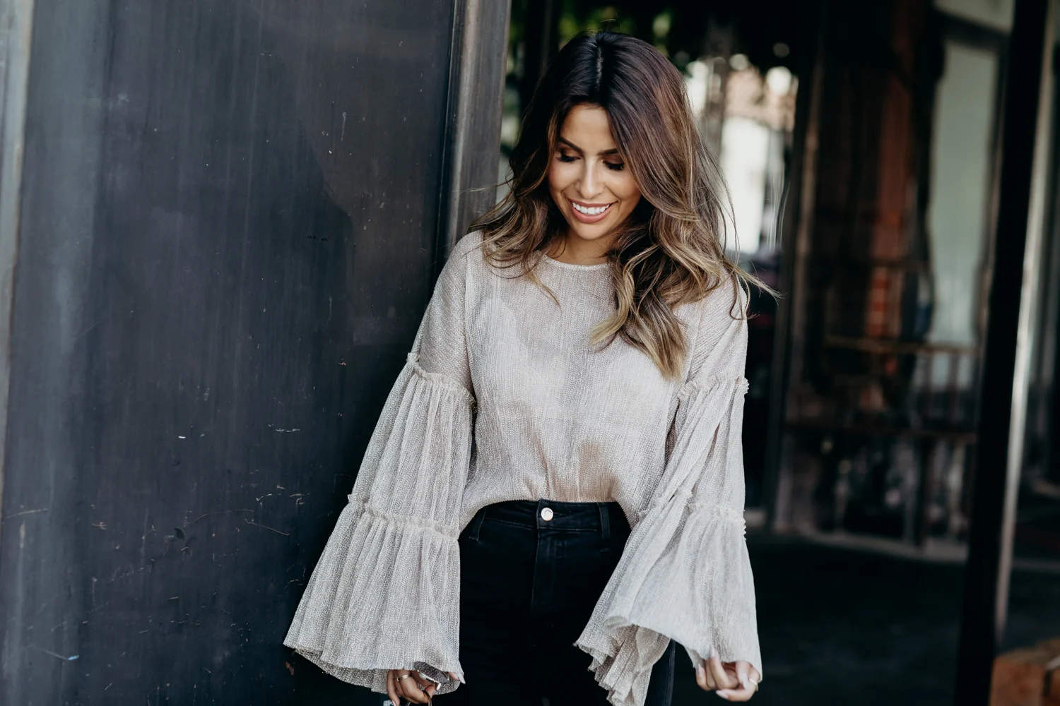 hot to wear the big sleeve top trend ft. Everyday Pursuits