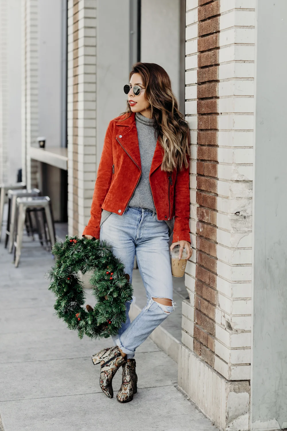 outfits with red jacket