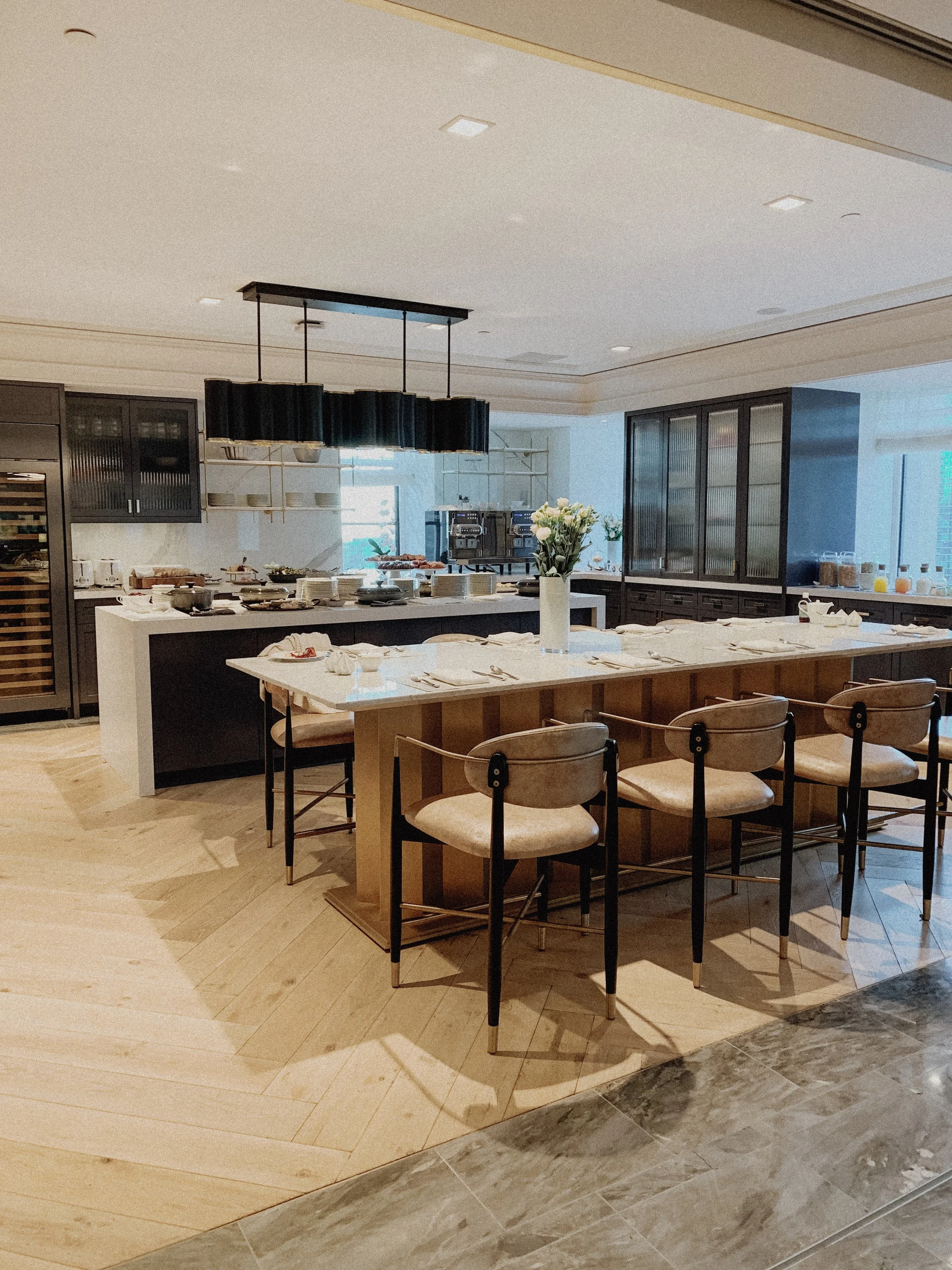 Travel Guide 72 Hrs In Toronto Do This And Stay Here