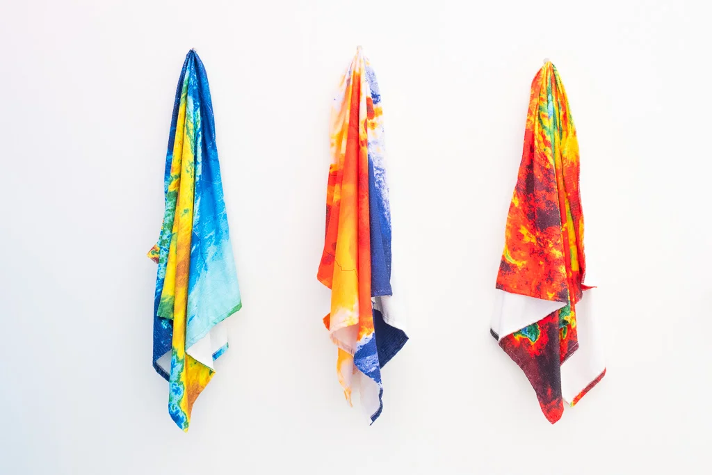Hot spot / Untitled, 2017 / Digital print on towels / Series of 6 + 2P/A