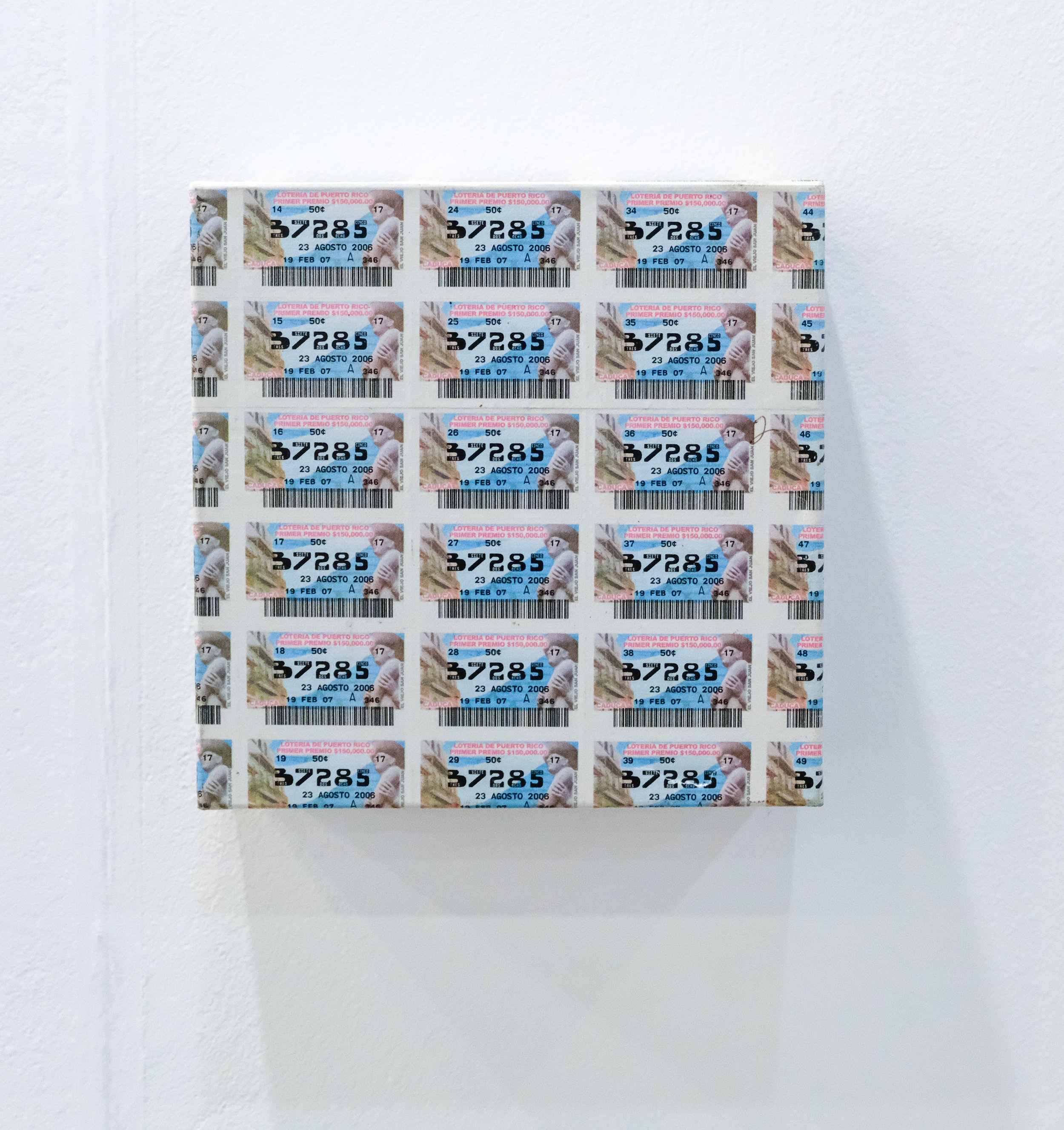 Guillermo Rodríguez / Palimpesto, 2017 / Billetes de loteria de Puerto Rico sobre canvas