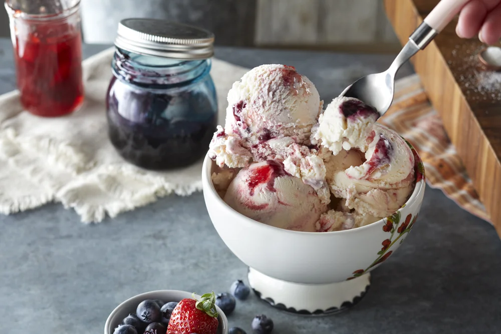 Bowl_Berry Swirl-0900.jpg