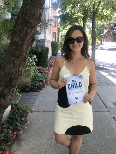 Reading The Child by Fiona Barton in Old Town, Chicago