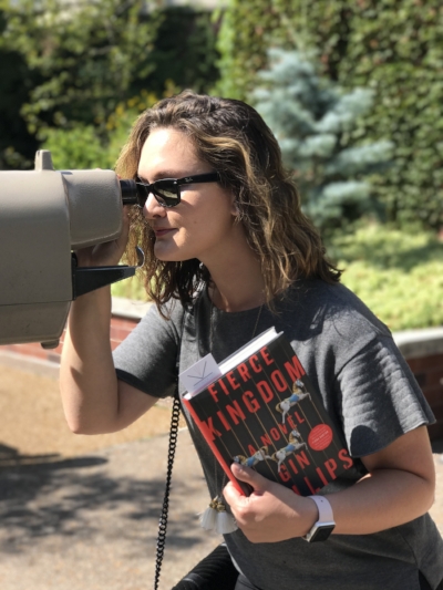 Reading Fierce Kingdom by Gin Phillips at the Lincoln Park Zoo