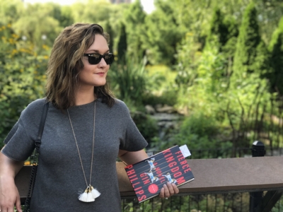 Reading Fierce Kingdom by Gin Phillips at the Lincoln Park Zoo