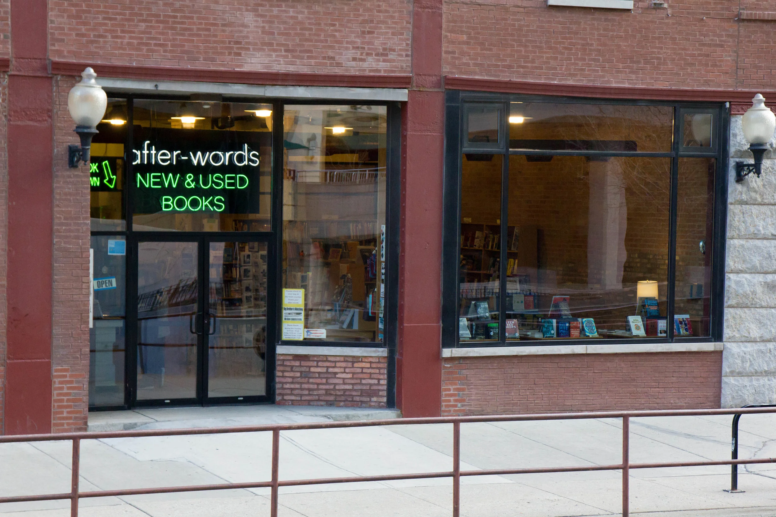 Literary Travel Guide: Chicago | Independent Bookstores