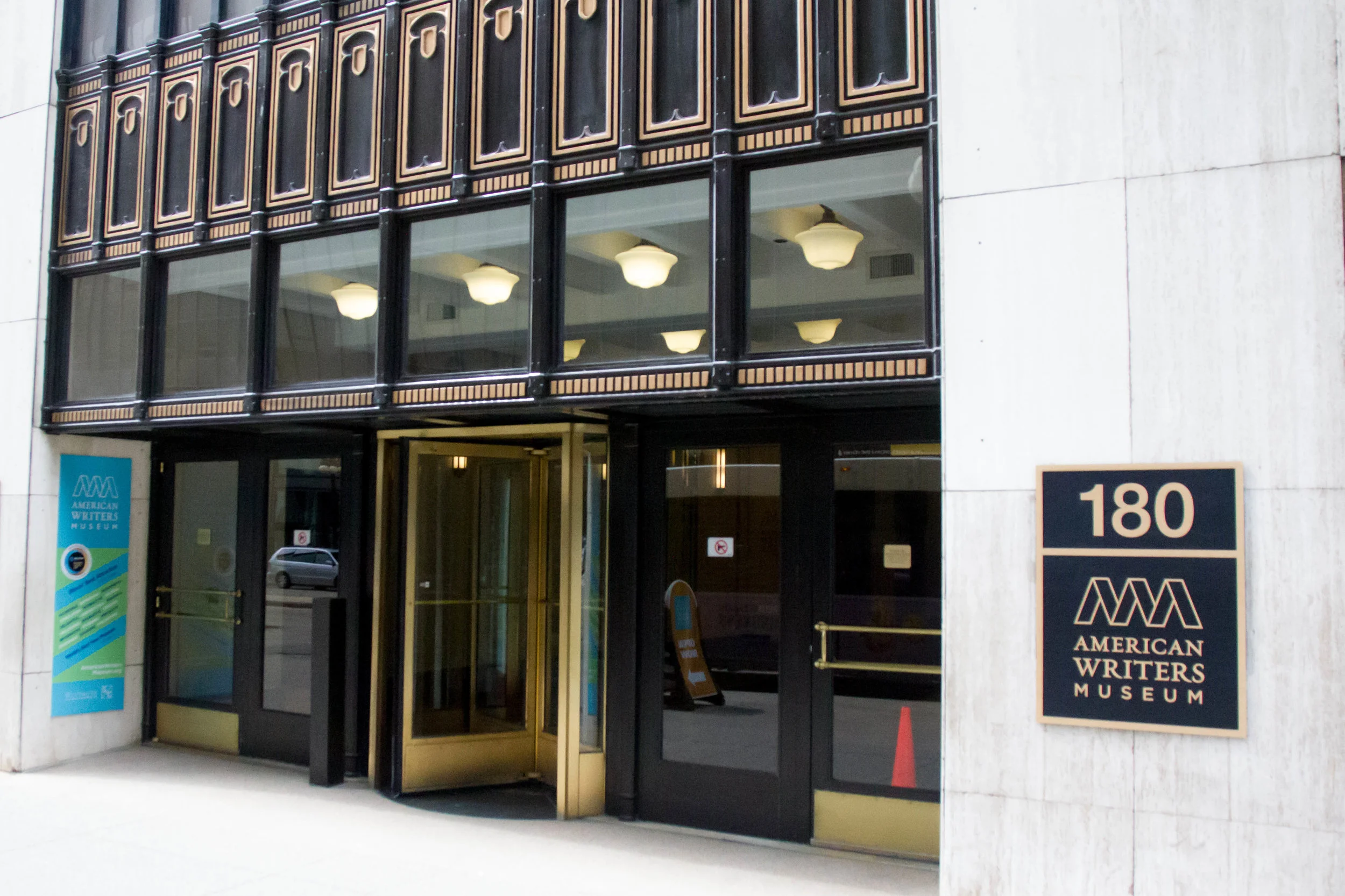 Literary Travel Guide: Chicago | Literary Destinations