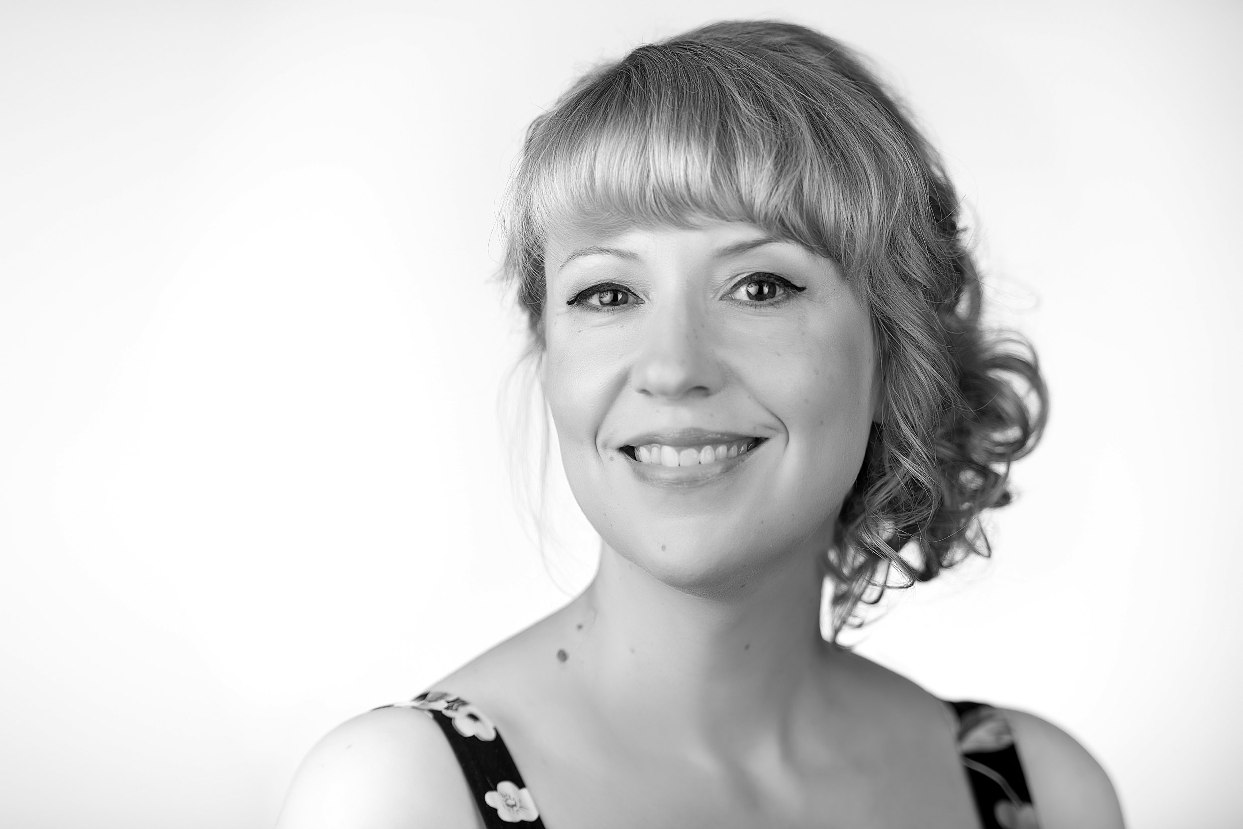 “Dig a Little Deeper” Feature with Lenora Bell