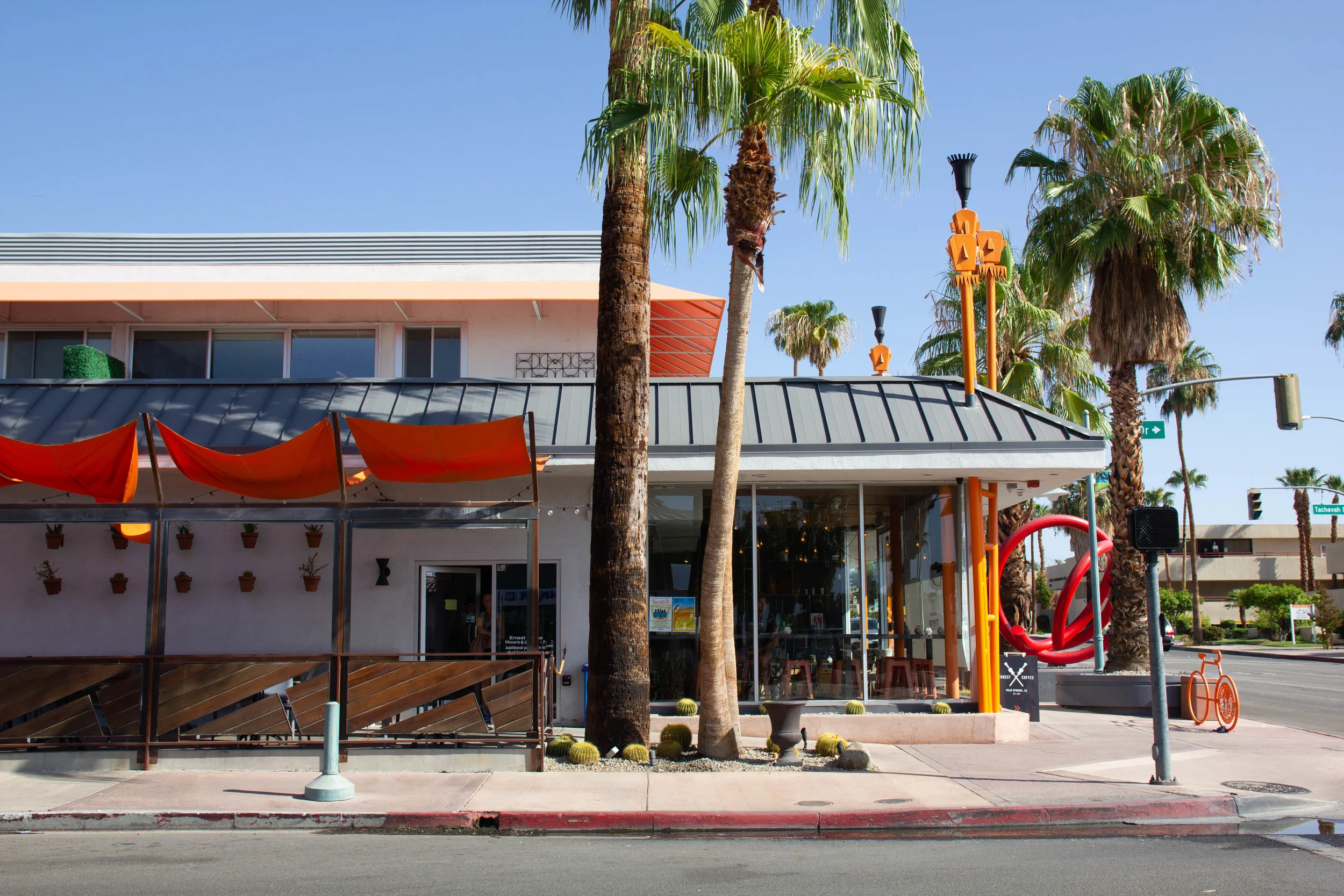 Literary Travel Guide: Palm Springs