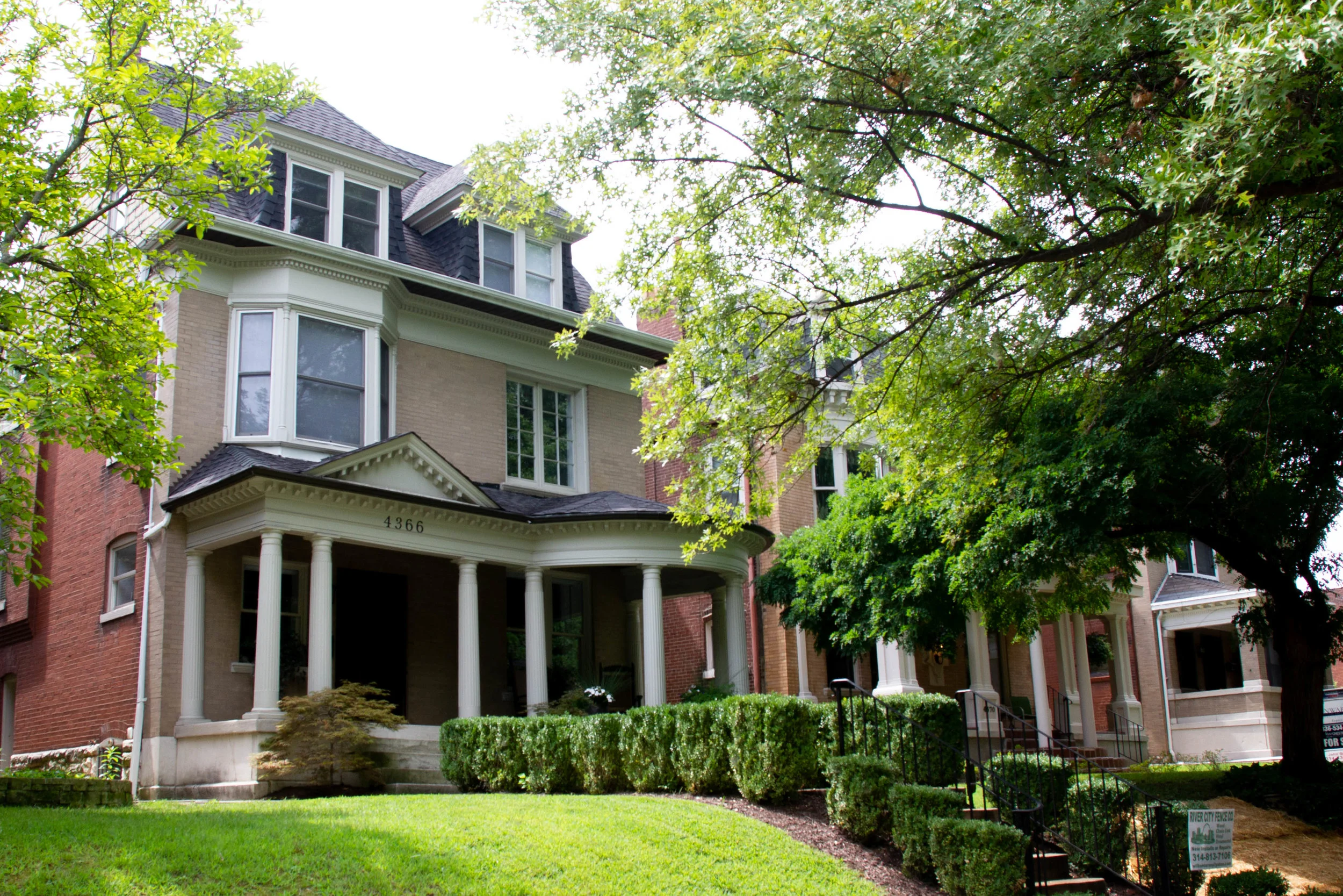 Literary Travel Guide: St. Louis