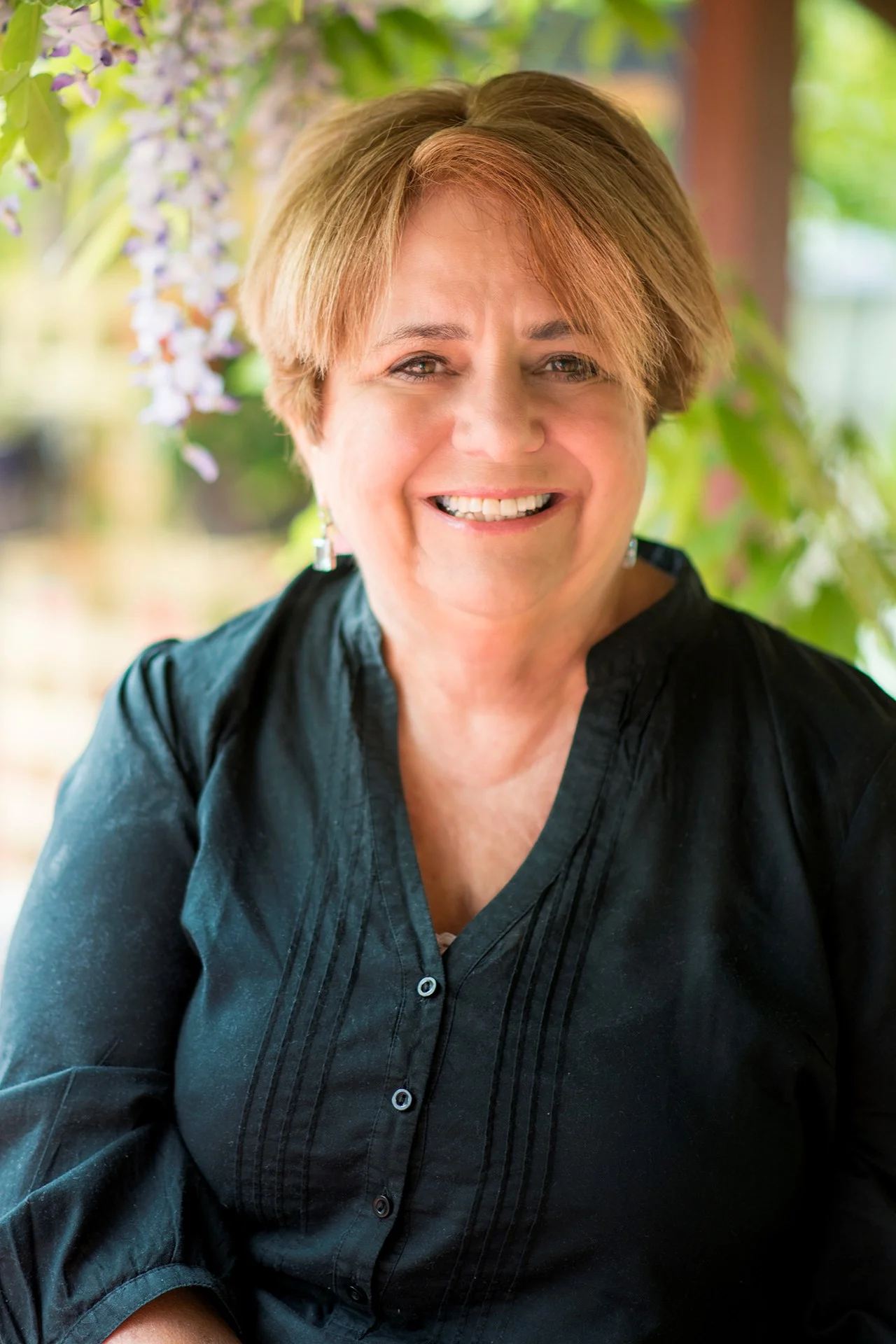 Laura Kalpakian