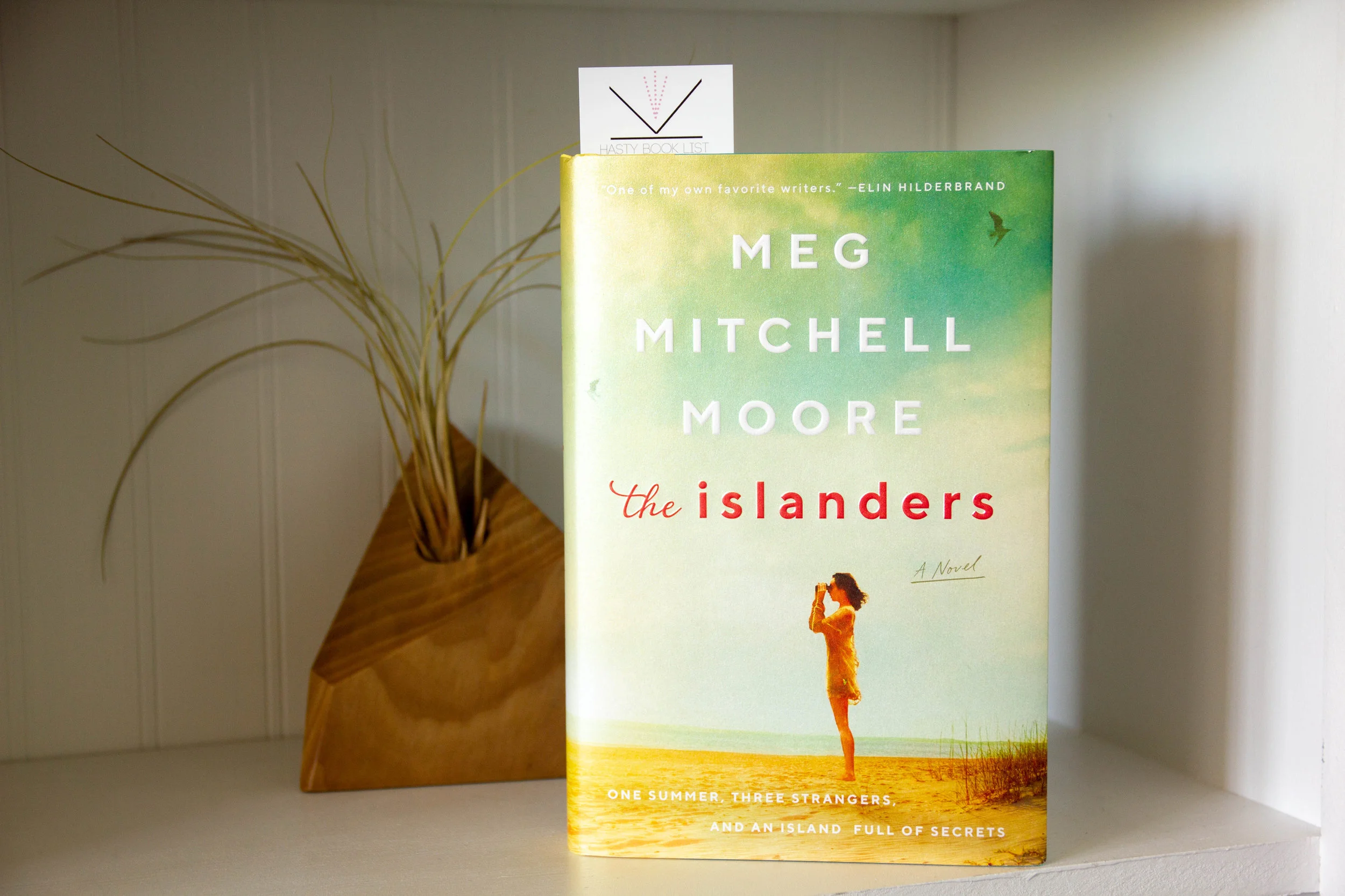 Book Feature - The Islanders by Meg Mitchell Moore