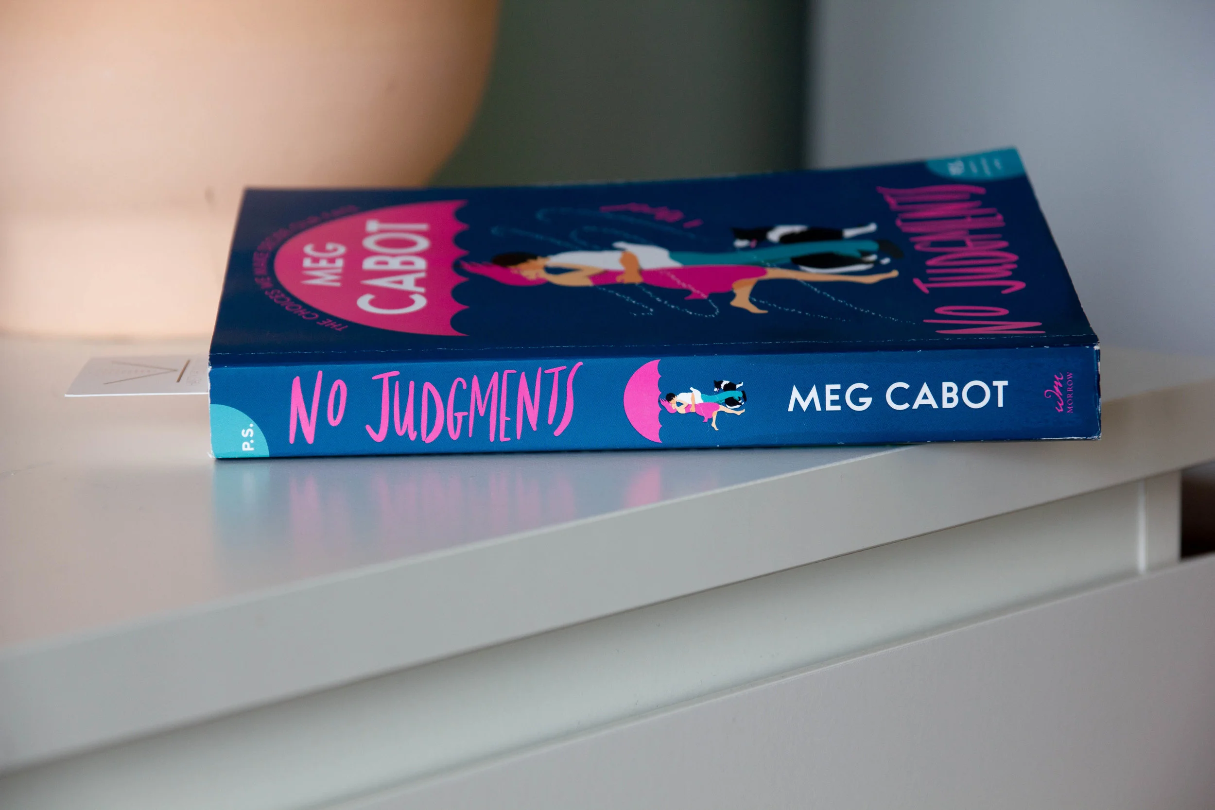 Book Review - No Judgments by Meg Cabot