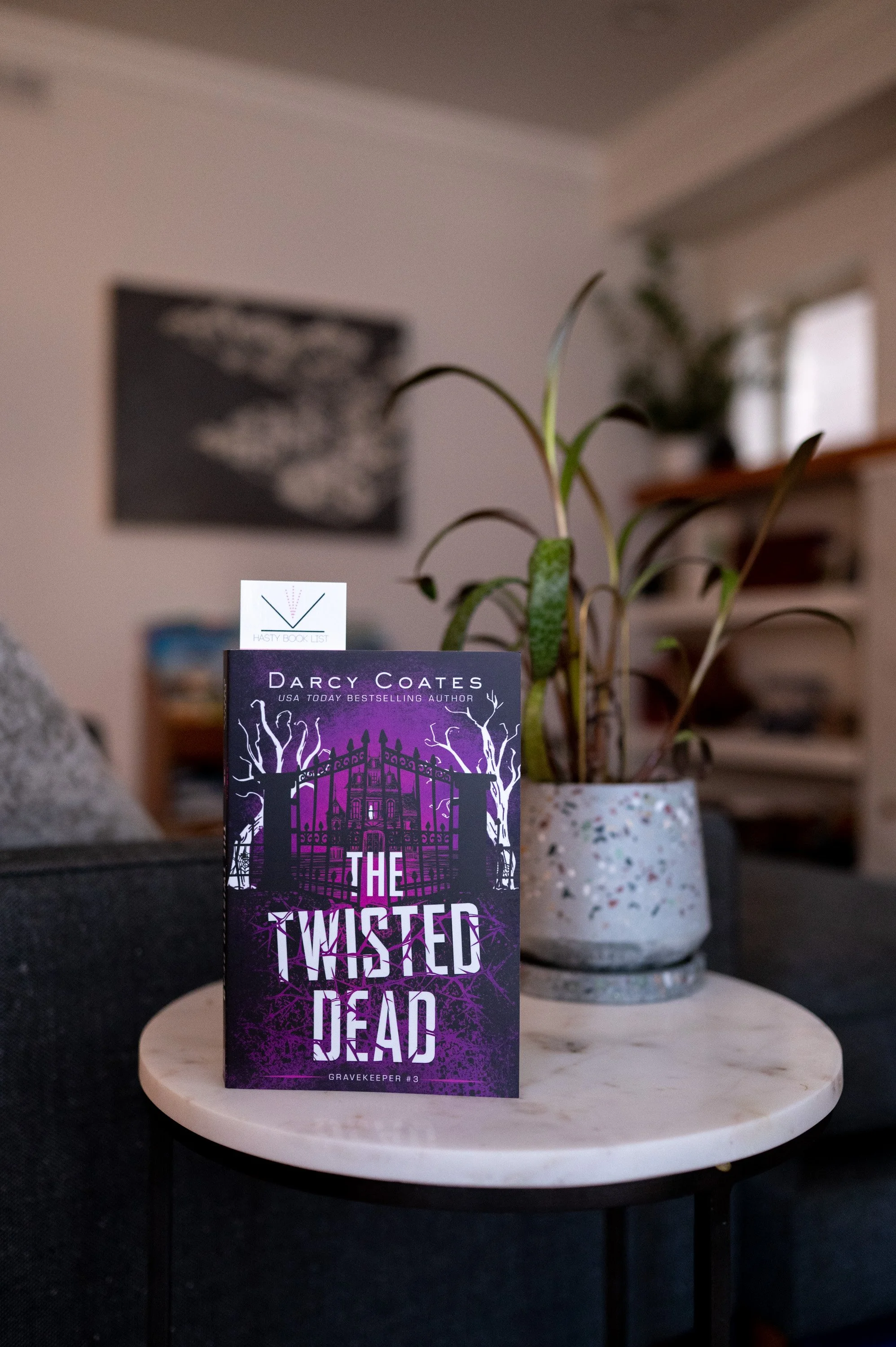 The Twisted Dead by Darcy Coates.jpg