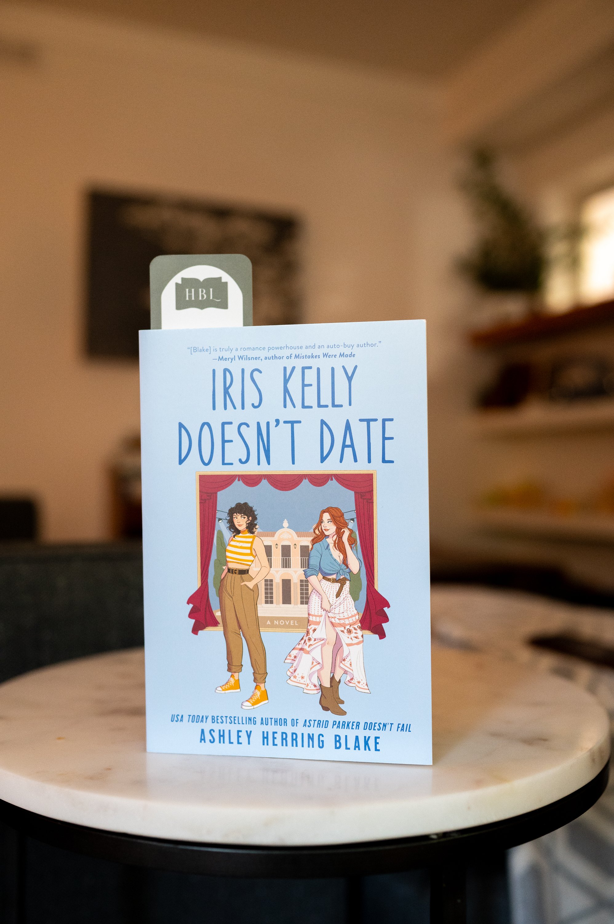 Iris Kelly Doesn't Date (Paperback)