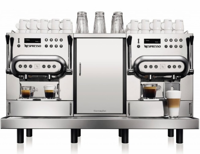 Aguila is excellence on a grand scale. Professional barista tradition is perfected by state-of-the-art technology, with unmatched in-cup quality for high-volume establishments. At the touch of a button, prepare hot and cold coffee recipes and beverages to delight all your Philadelphia, PA customers.
