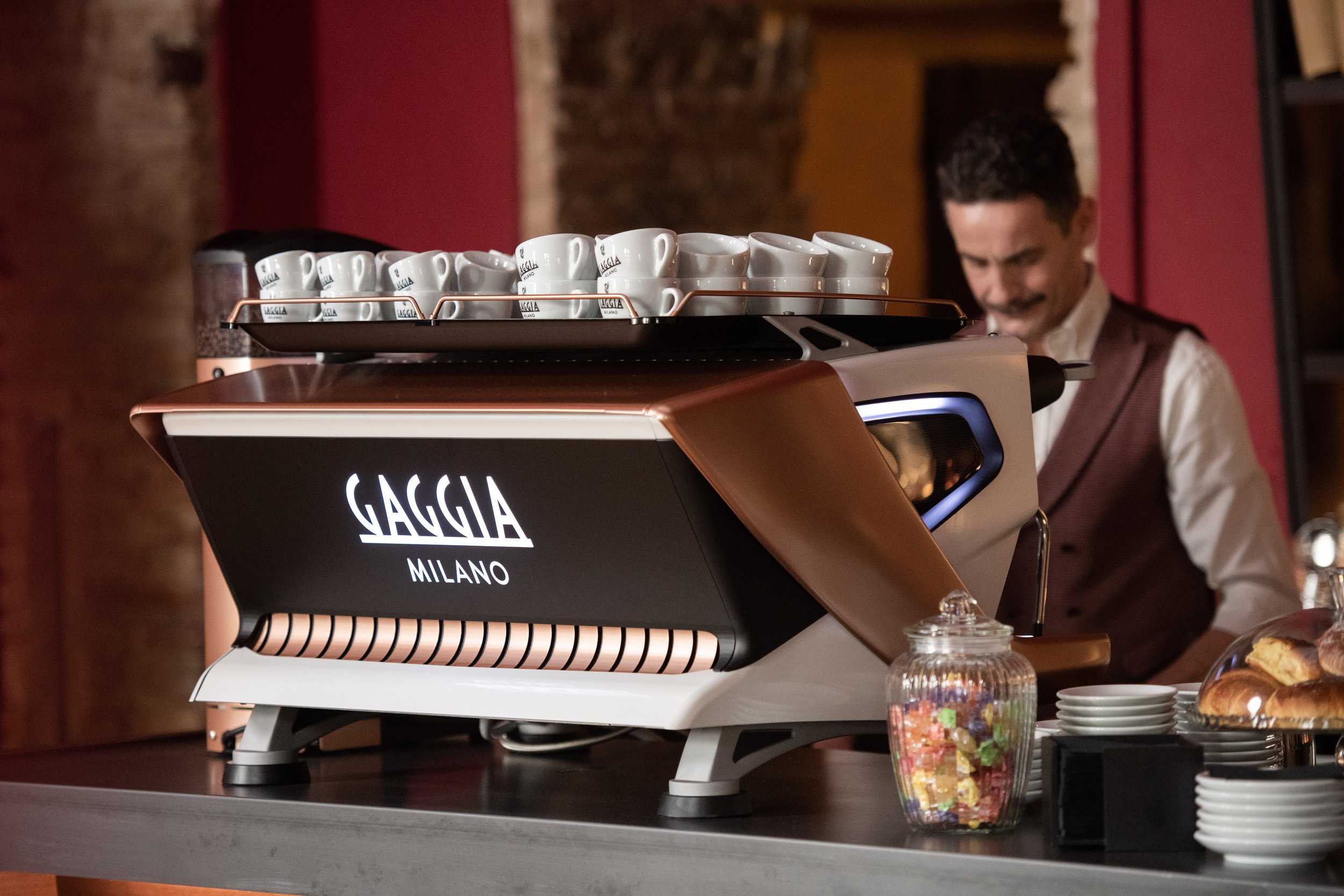 Aguila 220, Barista Coffee Machine For Business