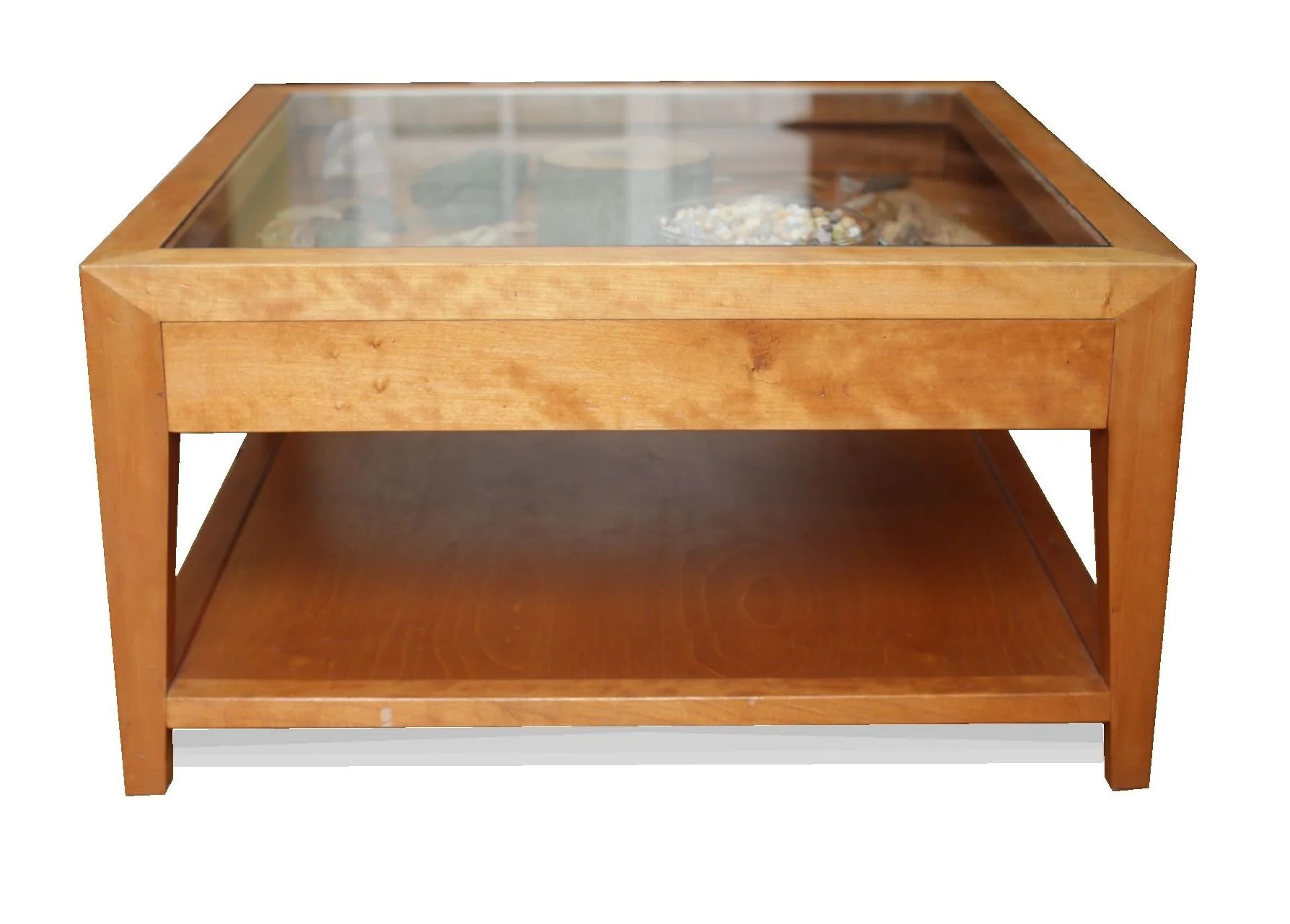 Table basse vitrée en merisier massif