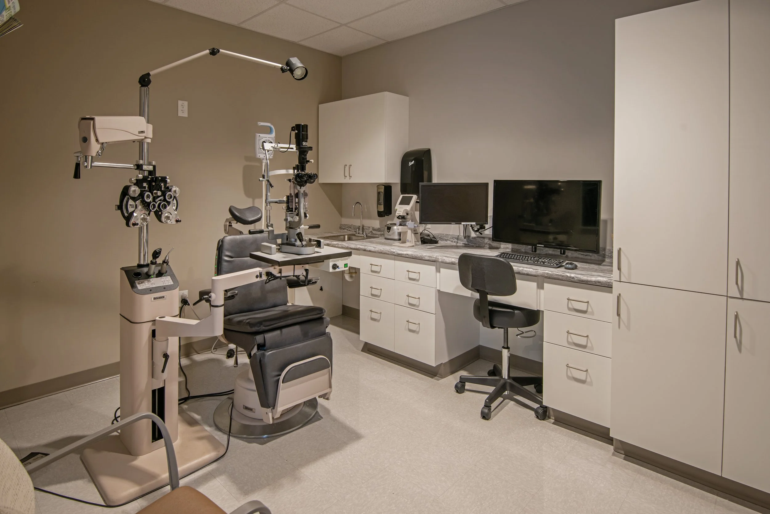 optical exam room with medical devices