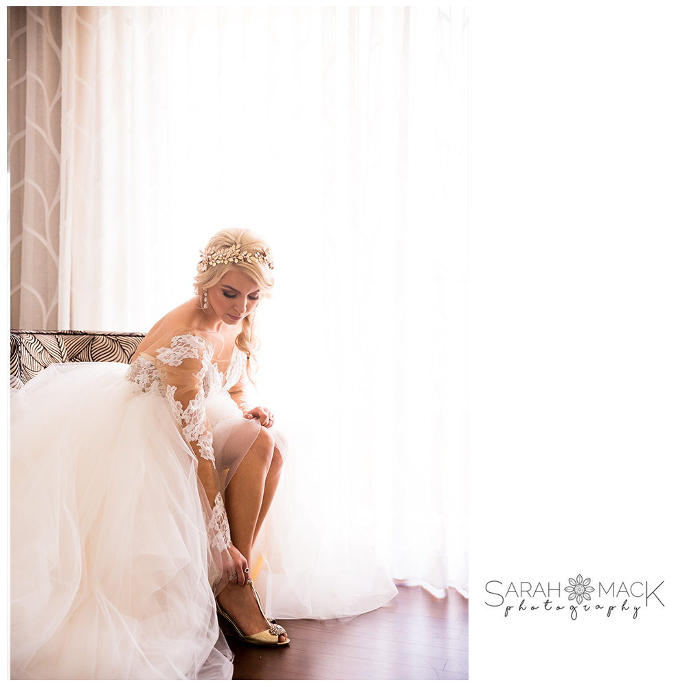 11-Avenue-of-the-Arts-Costa-Mesa-Wedding-Photography.jpg