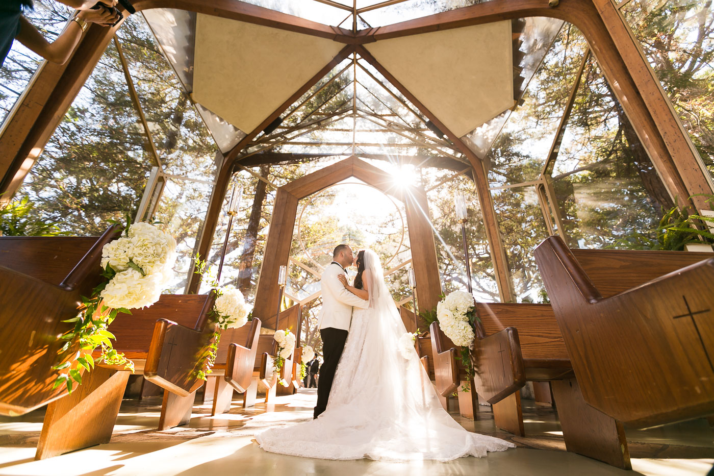 22_Los_Angeles_Wayfarers_Chapel_Wedding_Photography_.jpg