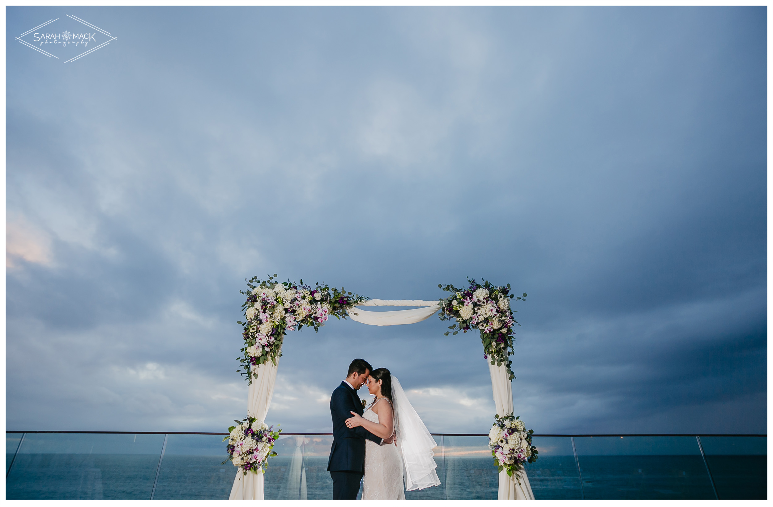 SM-Surf-and-Sands-Laguna-Beach-Wedding-Photography-41.jpg