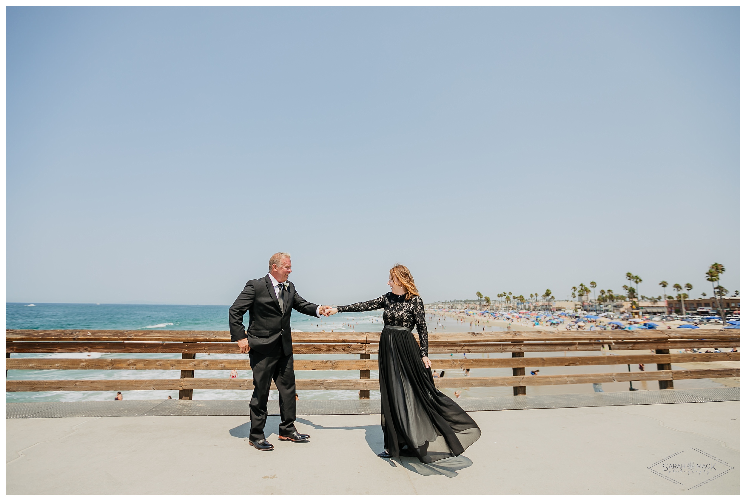 LM-Newport-Beach-Pier-Intimate-Wedding-Photography 156.jpg