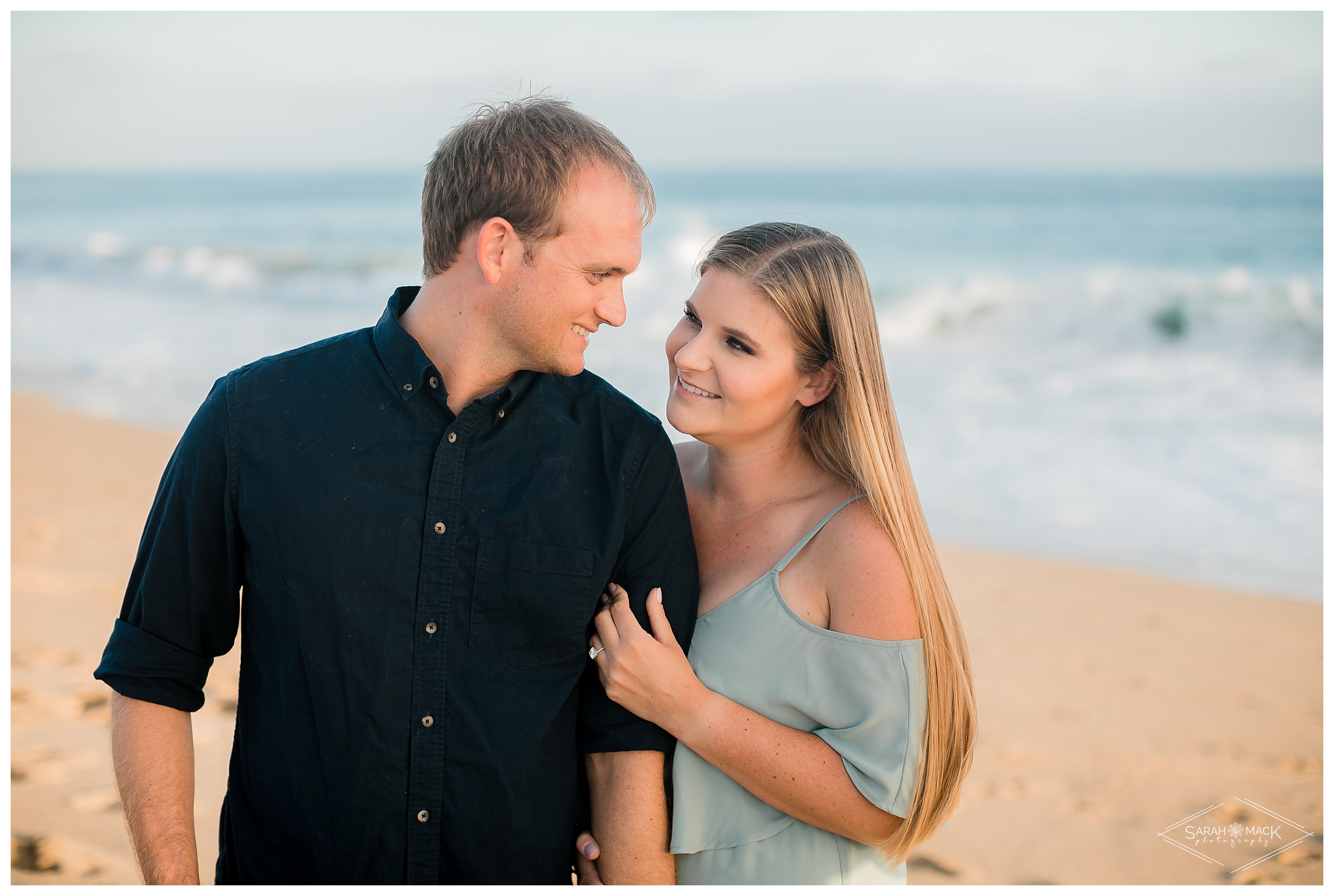 HI_Balboa_Island_Newport-Beach-Engagement-Photography-025.jpg