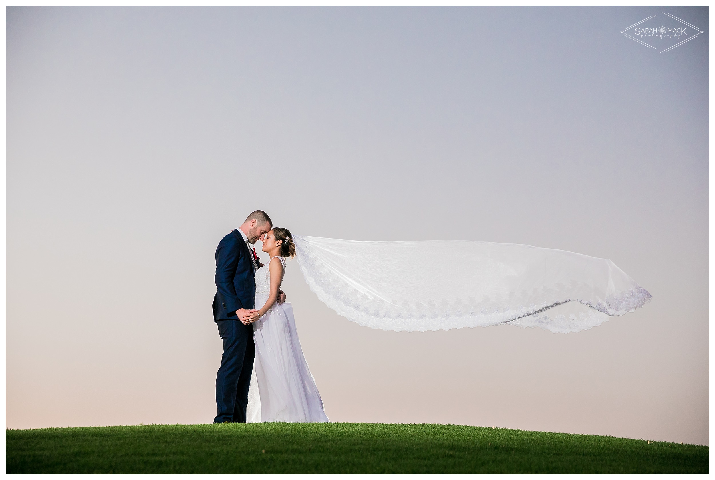 MR-Sea-Cliffe-Country-Club-Huntington-Beach-Wedding-0161.jpg