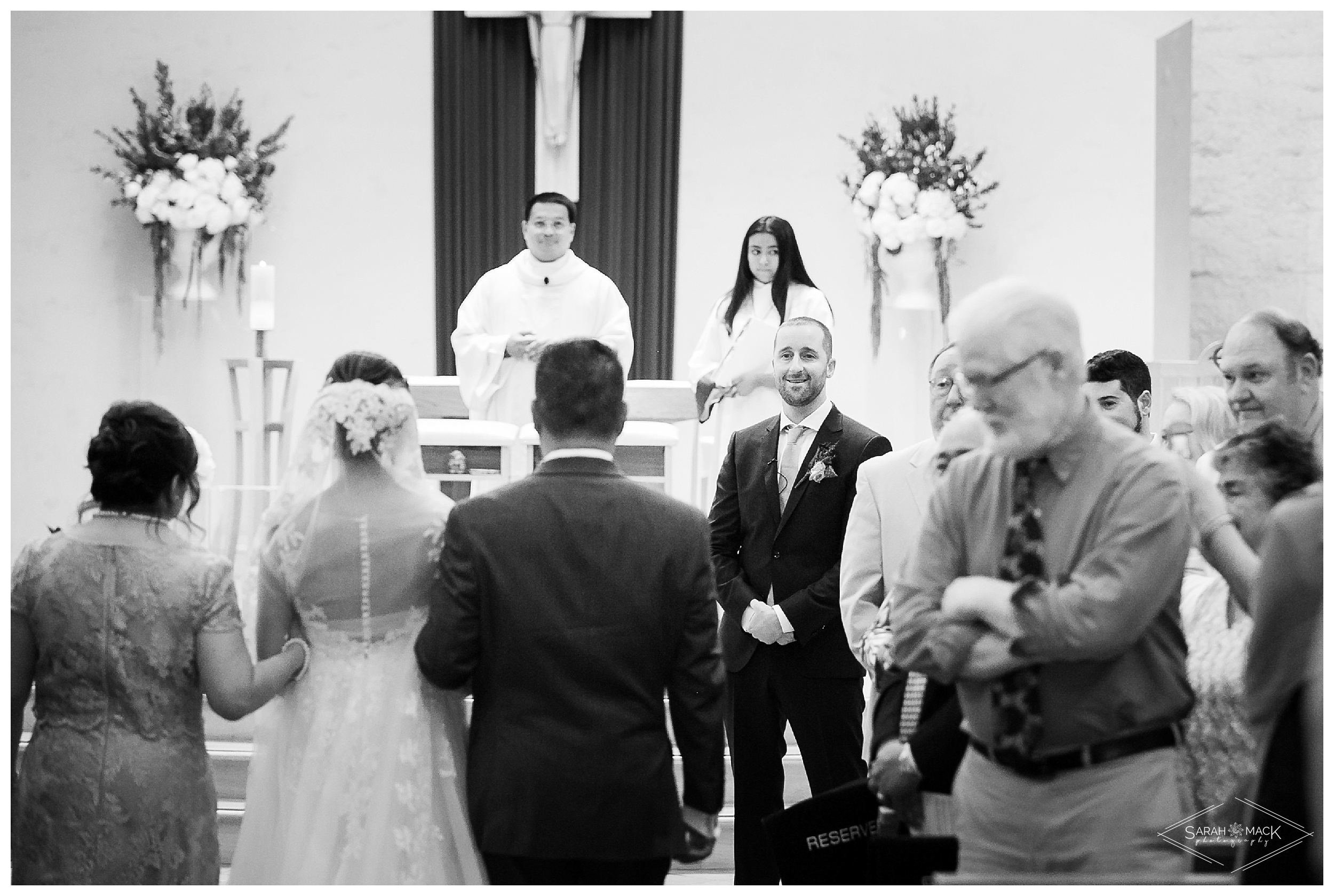 MR-Sea-Cliffe-Country-Club-Huntington-Beach-Wedding-0070.jpg