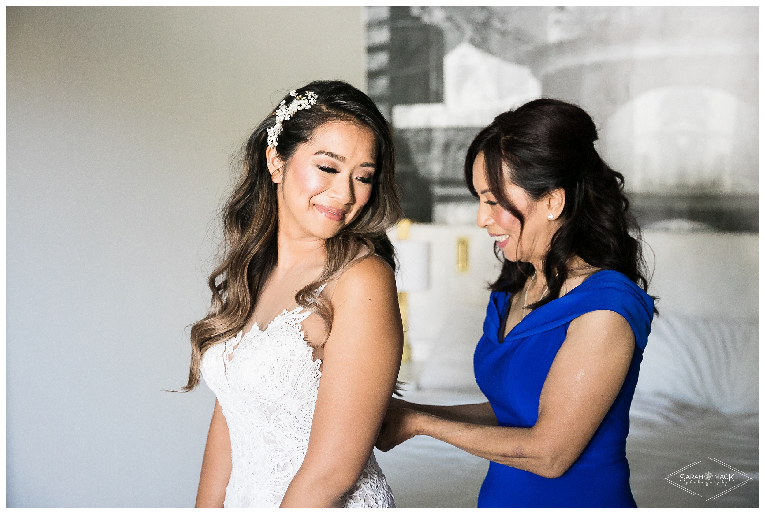 LE-Avenue-of-the-Arts-Costa-Mesa-Wedding-Photography-0027.jpg