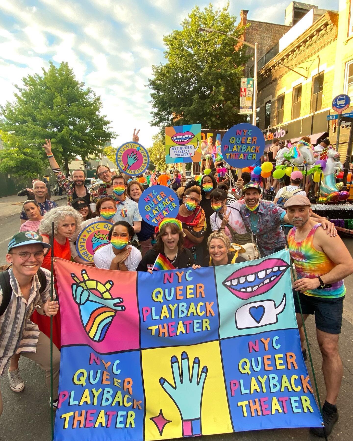 Oh, what a night! Thank you for all who came out, and all who cheered NYC Queer Playback Theater on! Brooklyn Pride was a time for joy! 🖤🤎💜💙💚❤️🧡💛 Produced by @alight_theater_guild at @brooklyn_pride Sign logos by @littlehouseink