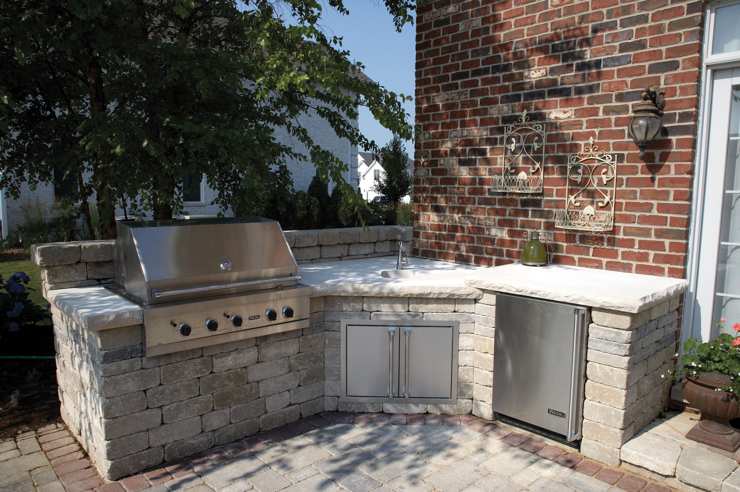 The 3 Best Outdoor Kitchen Designs For Small Sudbury