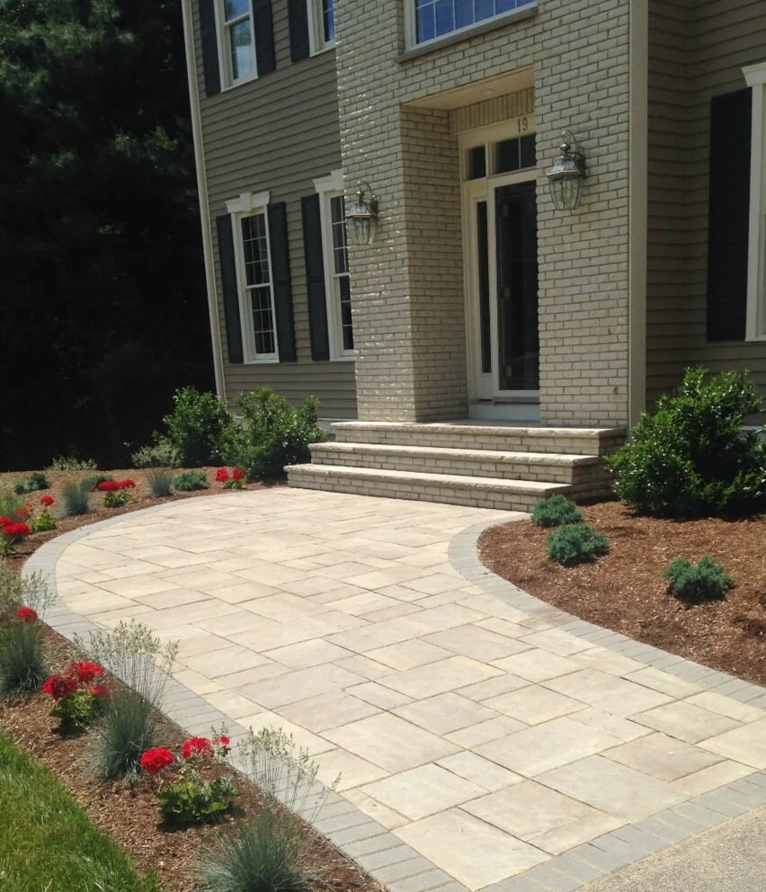 Top 5 Landscape Design Tips for Your Front Yard Project This Fall in Sudbury and Wellesley, MA