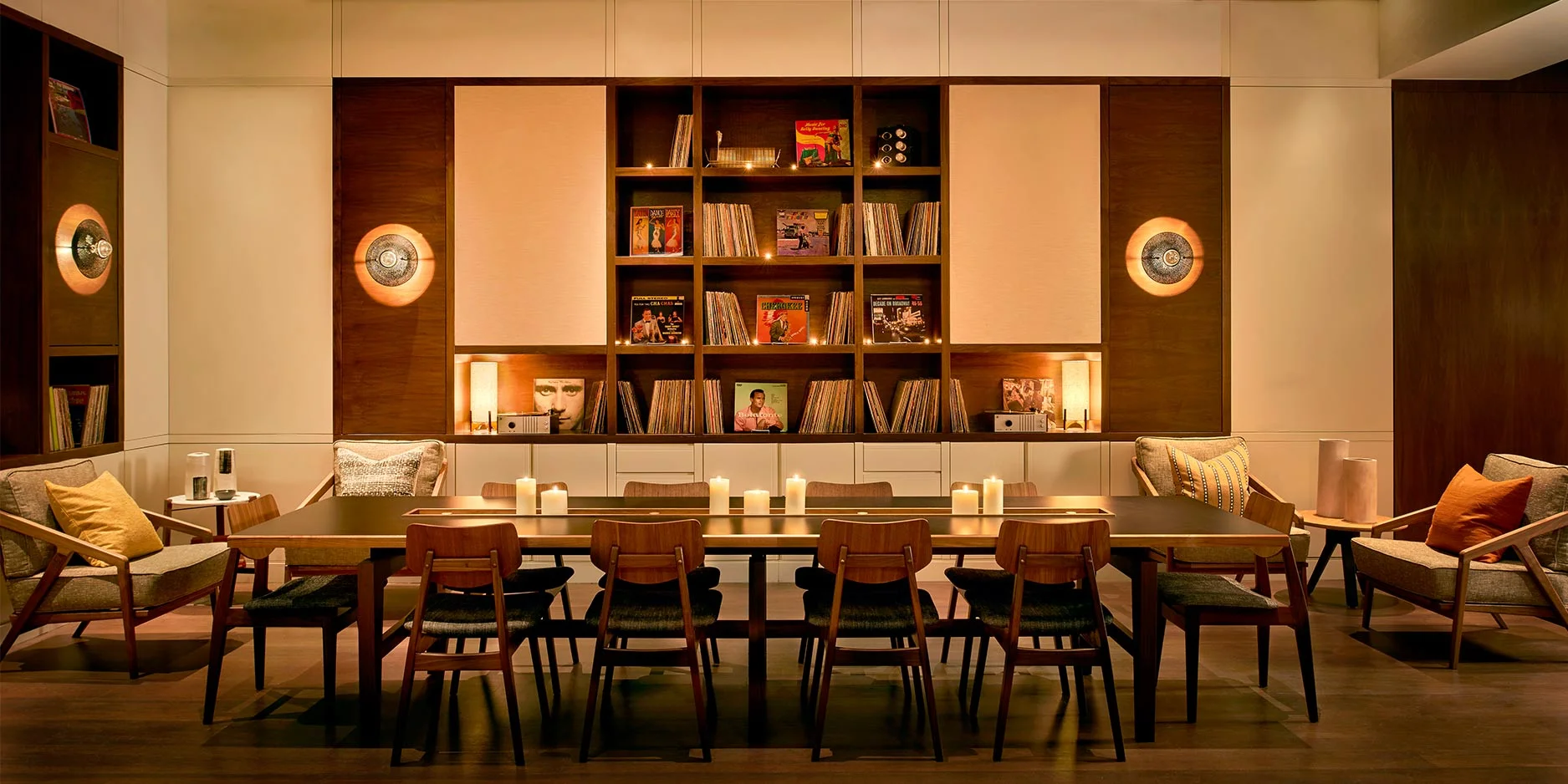 1875x938-hudsonsq-library-light3.jpg
