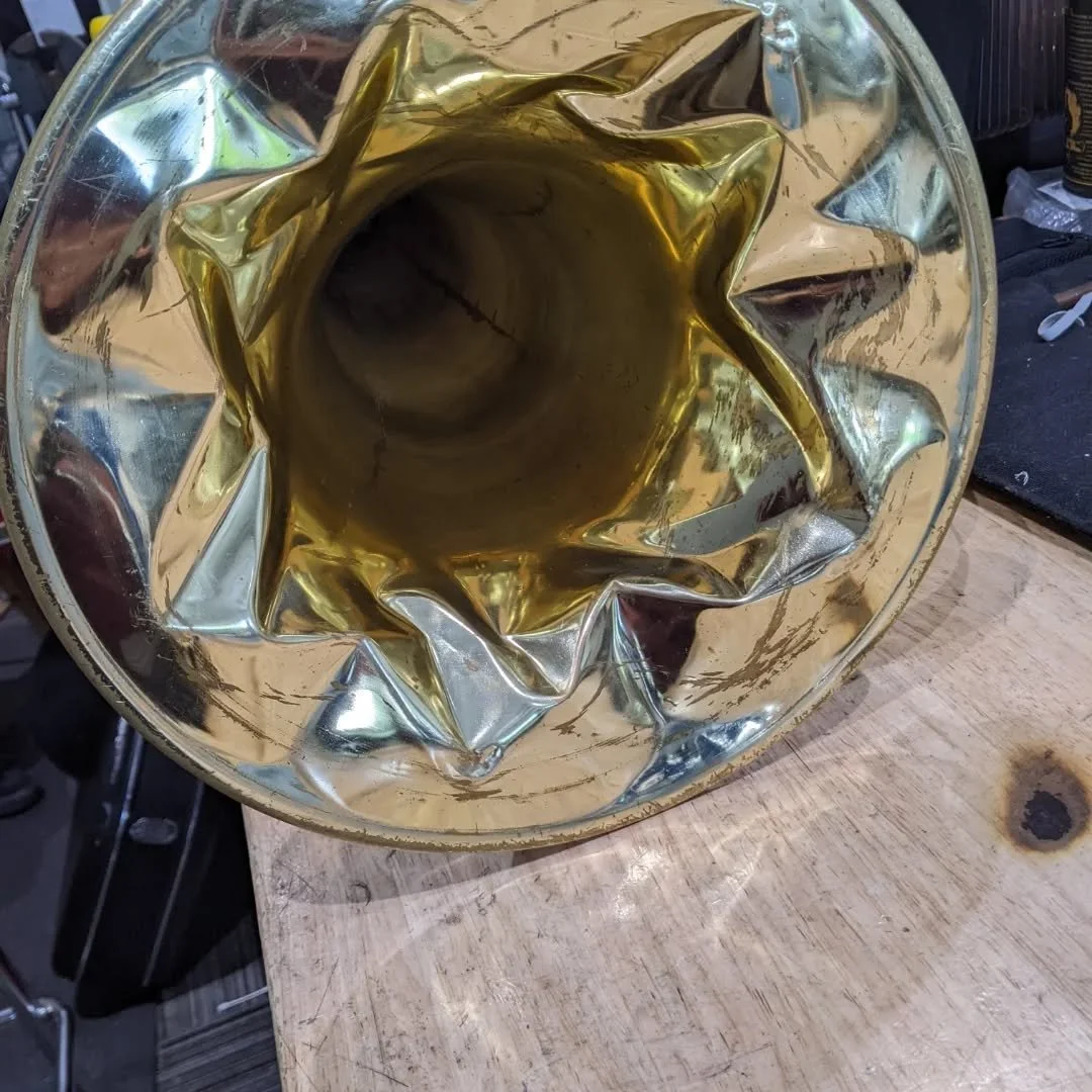 Devon restoring the dignity to this terribly abused bell.
#restoration #brass #musicalinstrument nstruments