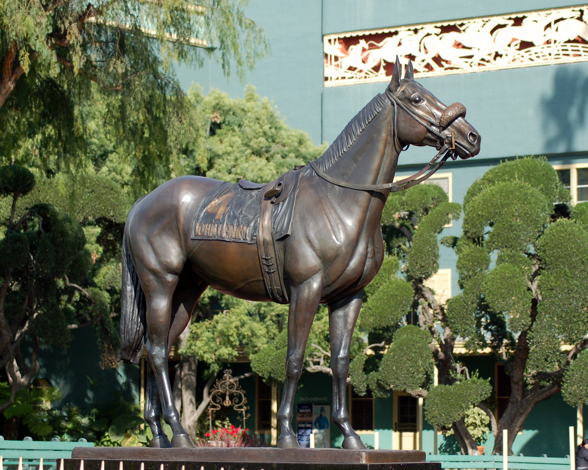 horse-bronze-statute-equine-sculpture-nina-kaiser-john-henry