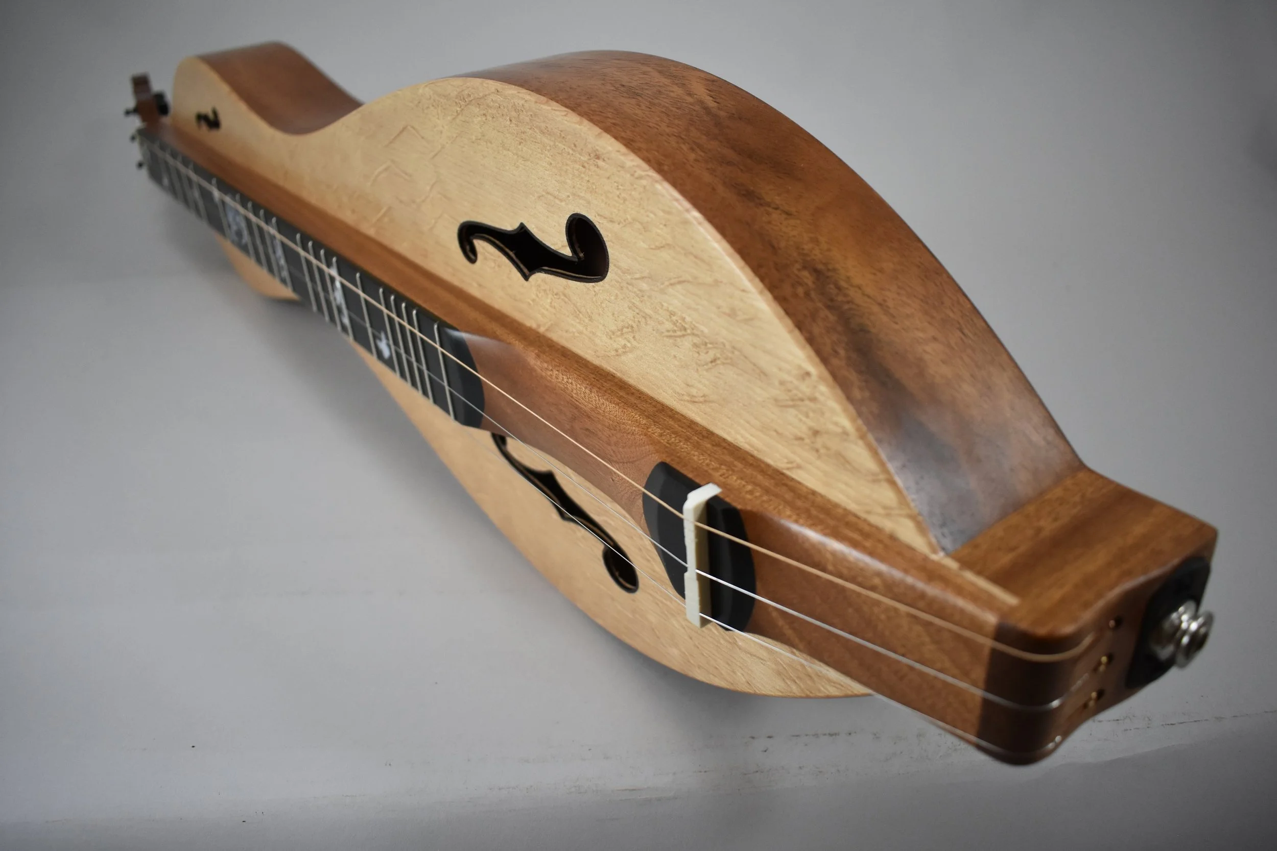 #998 - 25.8" Seifert Acoustic