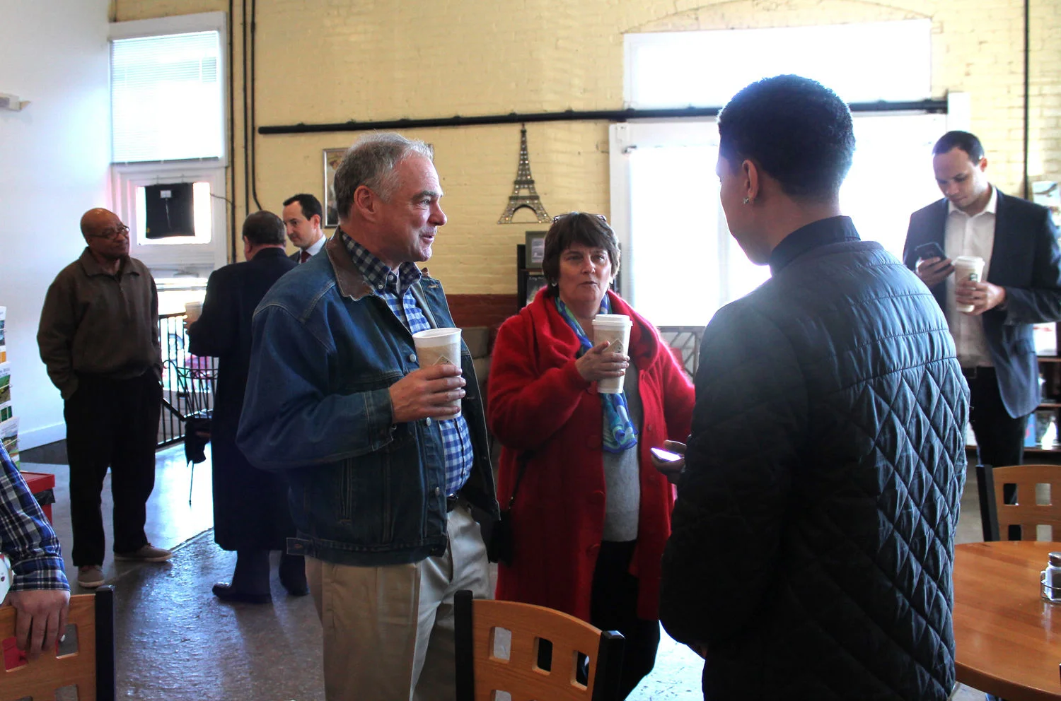 Kaine’s Bill Aims to Combat Teacher Shortage in Rural Areas