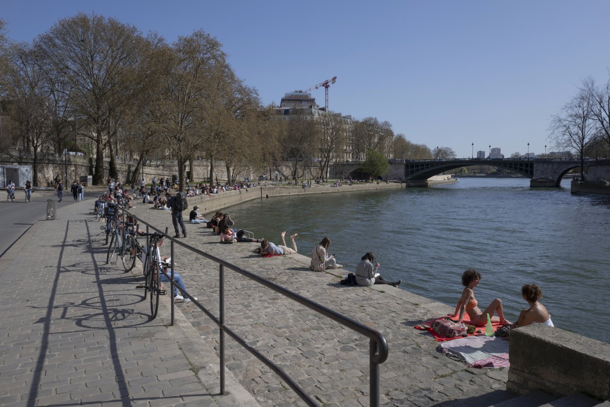 Paris Has a New Plan to Make the Seine Swimmable