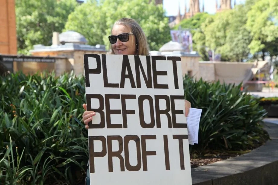 Mayors of 12 Major International Cities Pledge to Divest From Fossil Fuels