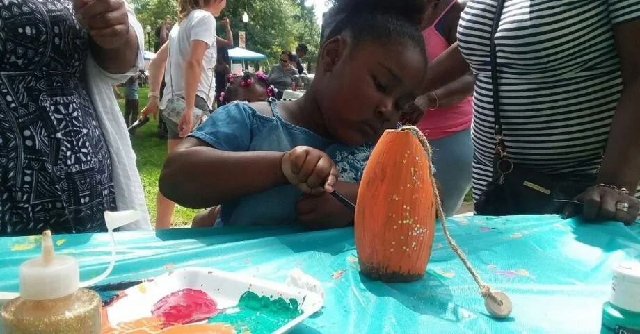 Online Crowdfunding in the Time of Coronavirus