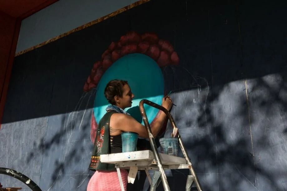 Las Vegas Mural Project Brings Color to Businesses Closed By Coronavirus