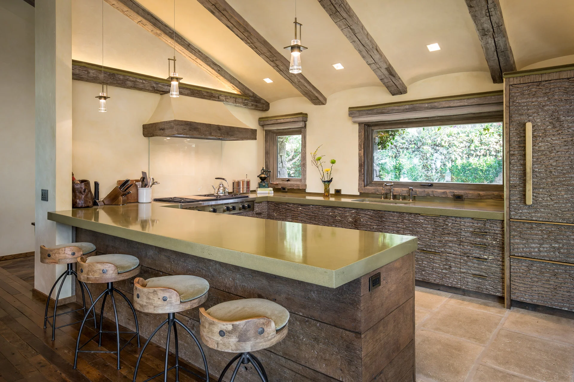 28-Rustic-Kitchen.jpg