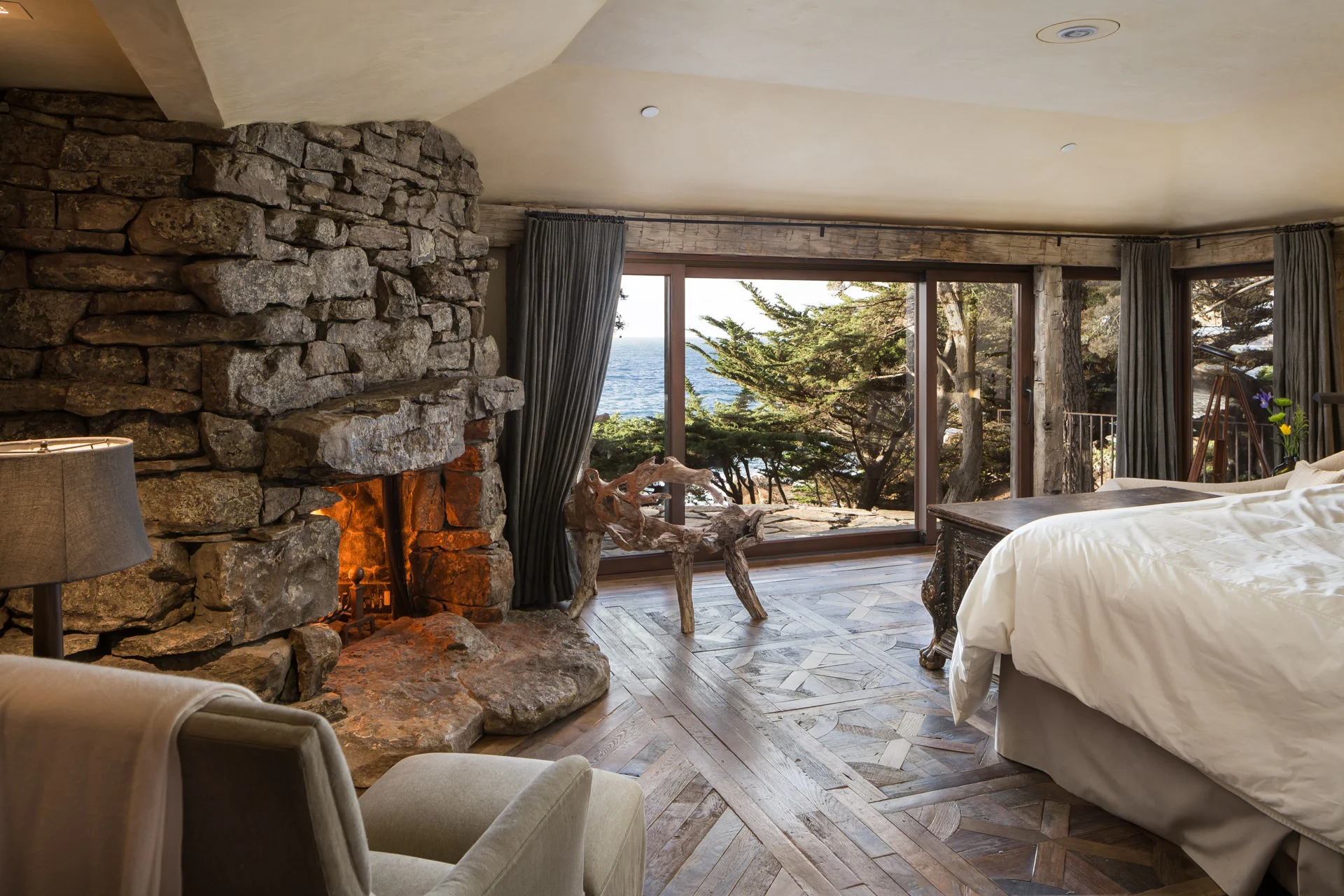 1-Rustic-Bedroom.jpg