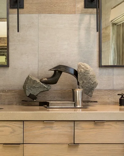 32-Rustic-Bathroom.jpg